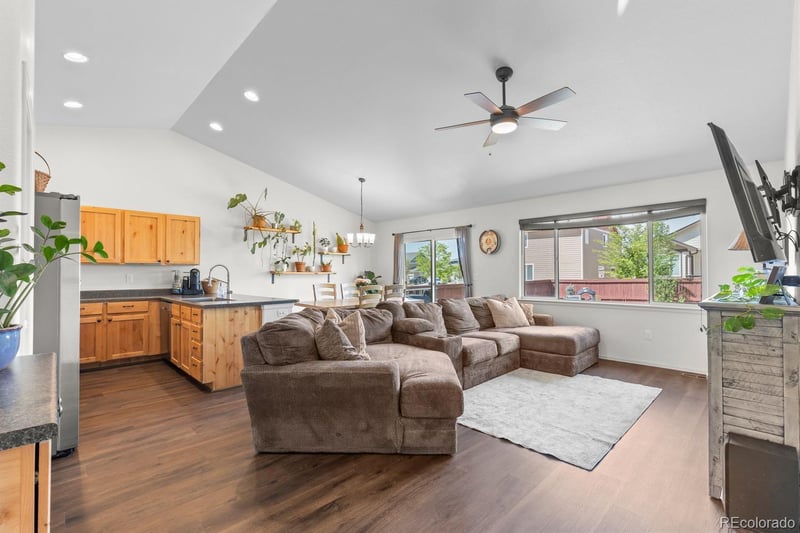 1476 First Light Dr, Windsor, CO 80550