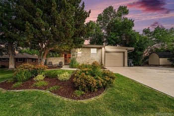 2989 Cresthill Ave, Centennial, CO 80121