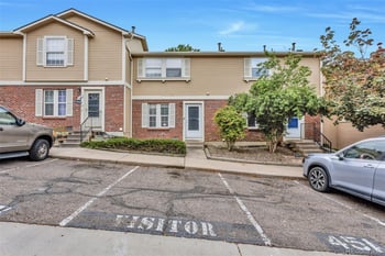 1545 Ouray Cir #B, Aurora, CO 80017