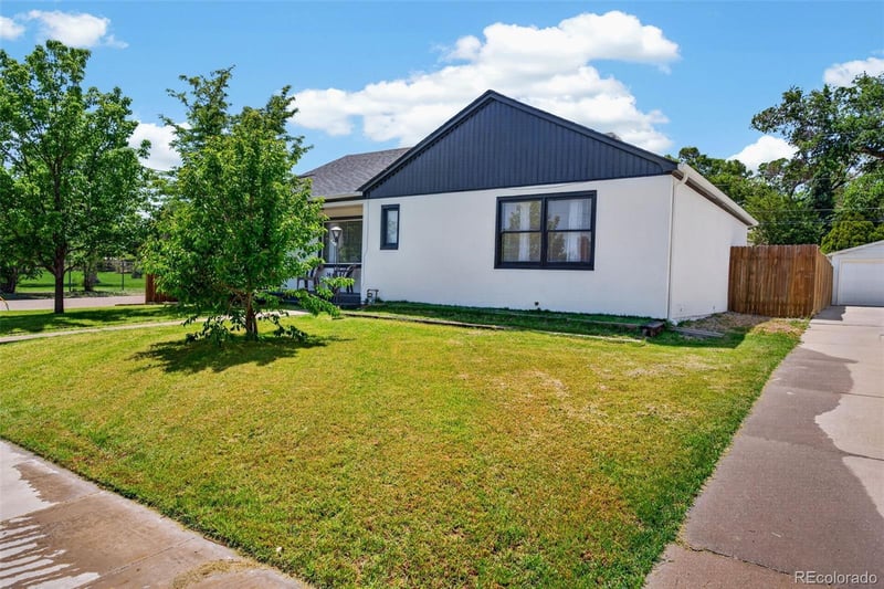 2303 De Soto Rd, Pueblo, CO 81003