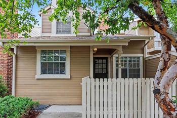 4386 Blackhawk Way, Aurora, CO 80015