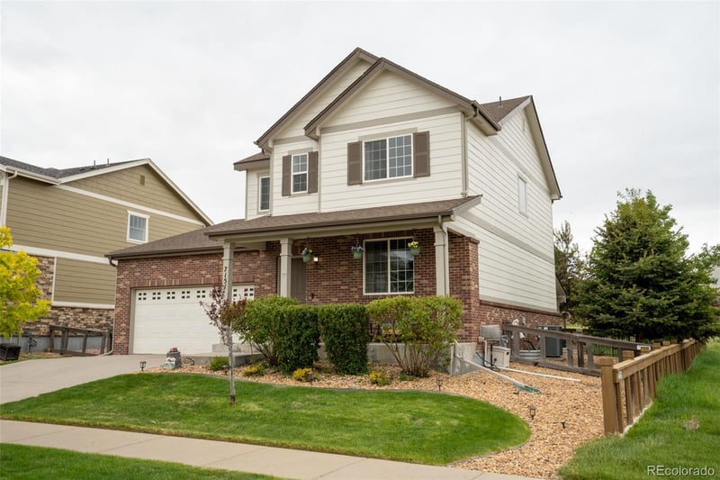 7151 Oak Hill Cir, Aurora, CO 80016