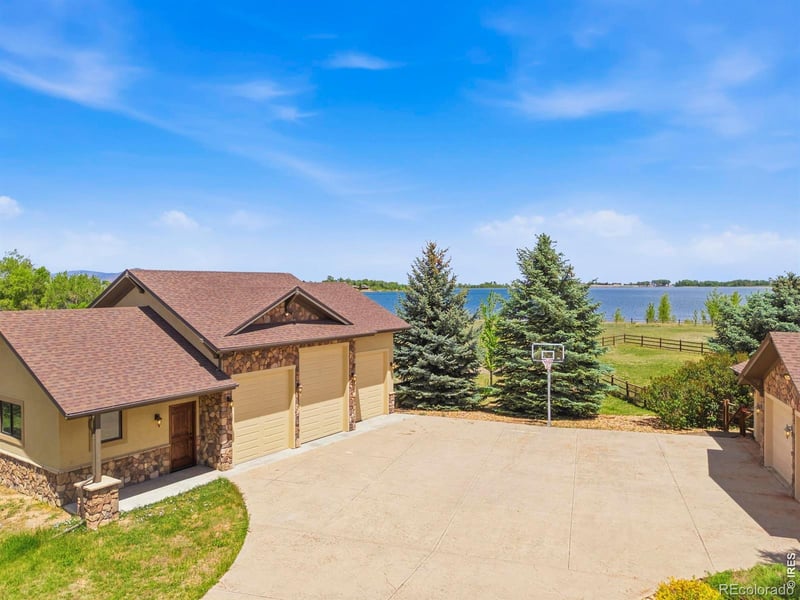 2114 Shoreside Dr, Berthoud, CO 80513