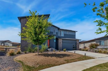 23933 39th Ave, Aurora, CO 80019