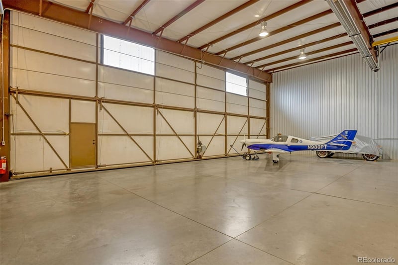 37700 Cessna Way #6W, Watkins, CO 80137