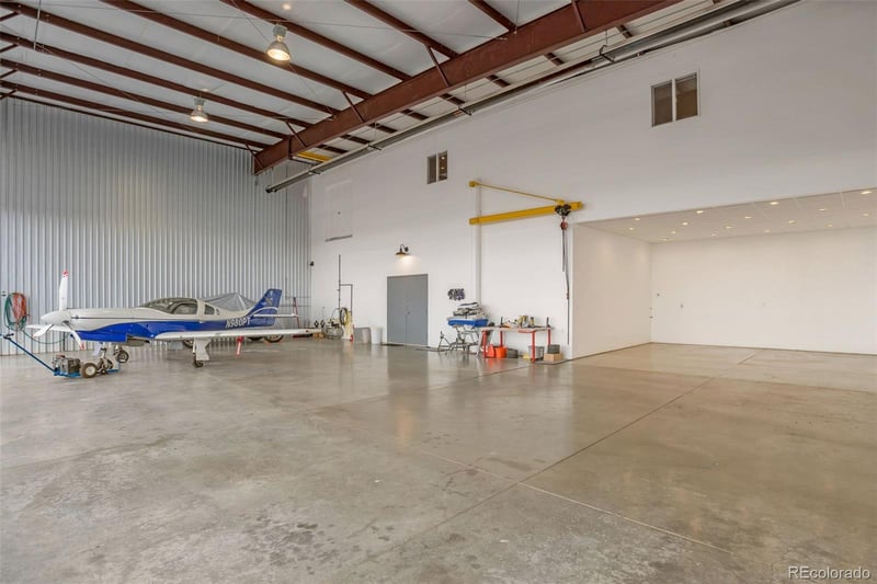 37700 Cessna Way #6W, Watkins, CO 80137