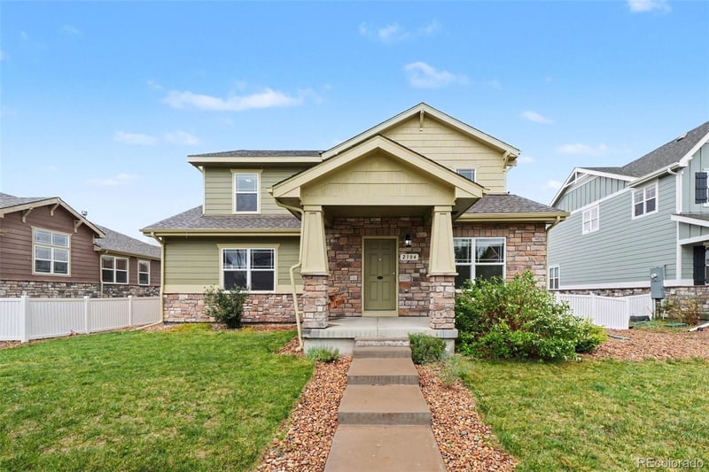 2304 Winding Dr, Longmont, CO 80504