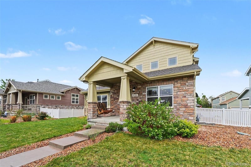 2304 Winding Dr, Longmont, CO 80504