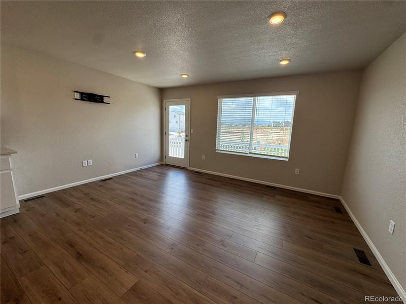 6087 Notch Top Way, Colorado Springs, CO 80927