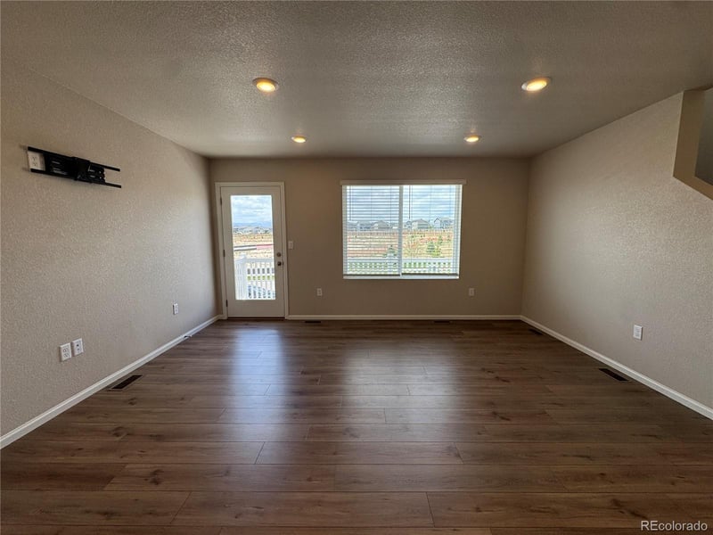6087 Notch Top Way, Colorado Springs, CO 80927