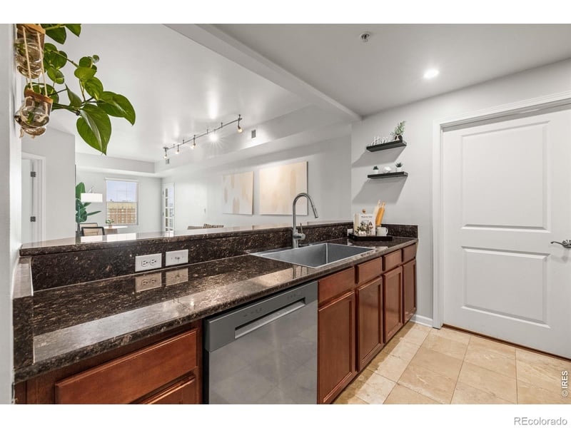 975 Lincoln St #11H, Denver, CO 80203