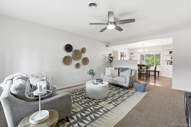 880 Tucson St, Aurora, CO 80011