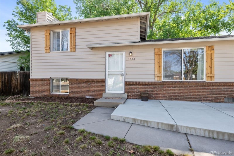 3266 Helena St, Aurora, CO 80013