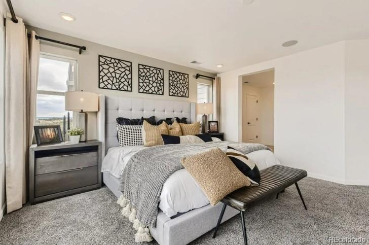 16847 92nd Dr, Arvada, CO 80007