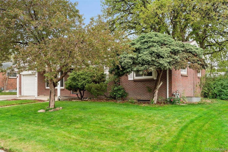 3225 W Chenango Ave, Englewood, CO 80110