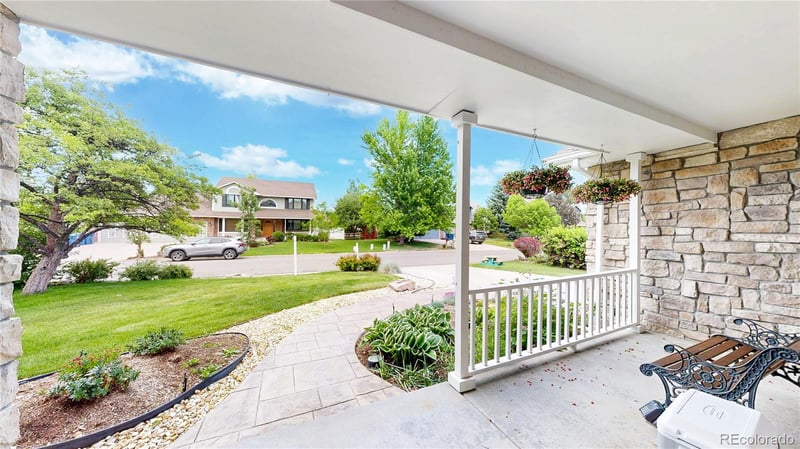 16482 W 55th Pl, Golden, CO 80403
