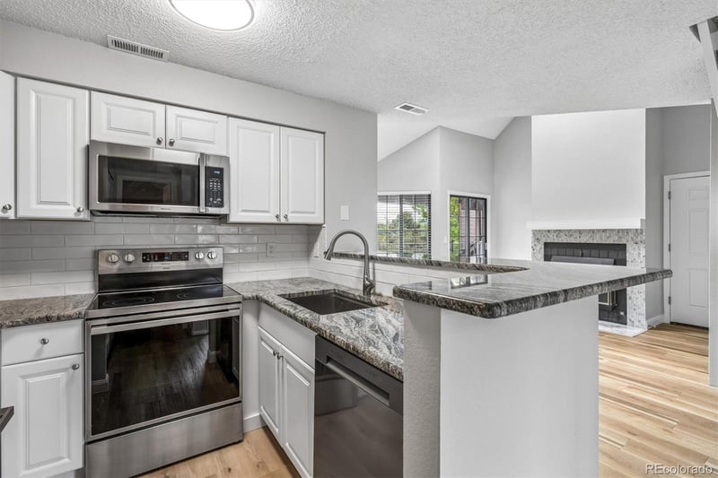 844 Vance St #F, Lakewood, CO 80226