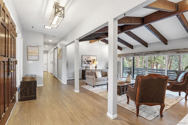 8170 Red Rock Ct, Larkspur, CO 80118