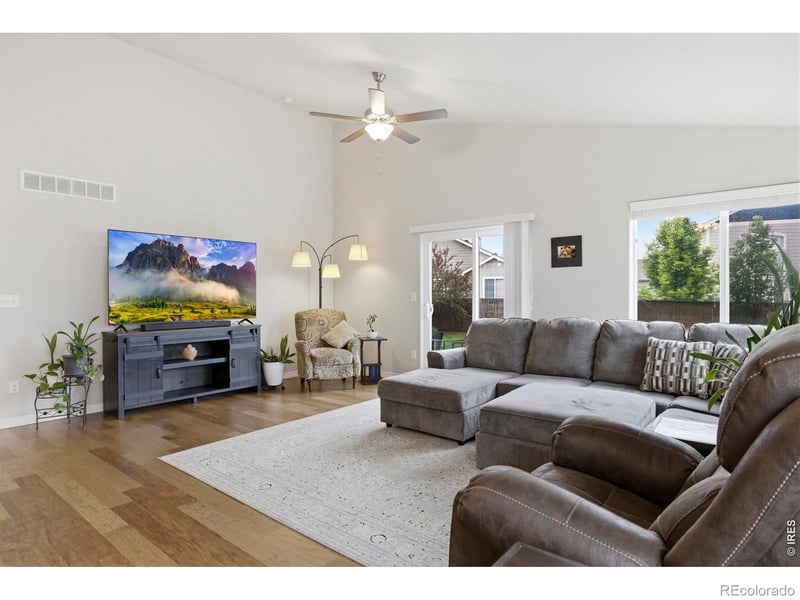 1869 Egnar St, Loveland, CO 80538
