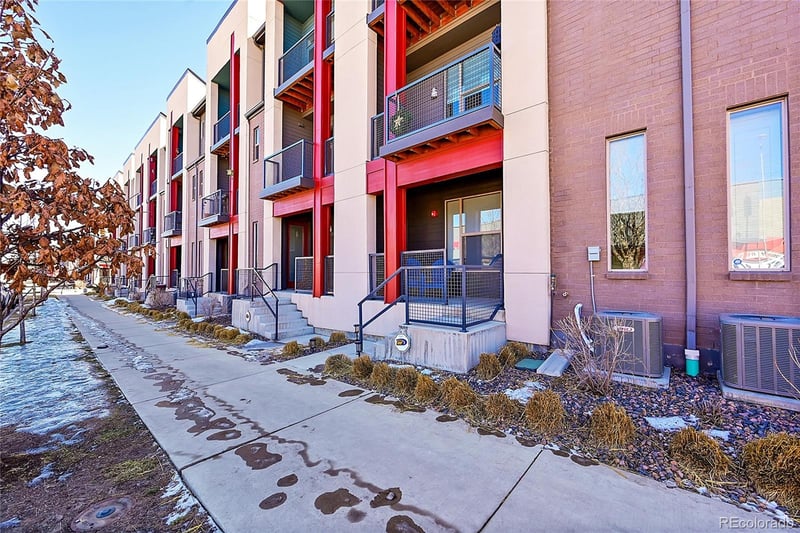 7080 Alaska Dr, Lakewood, CO 80226