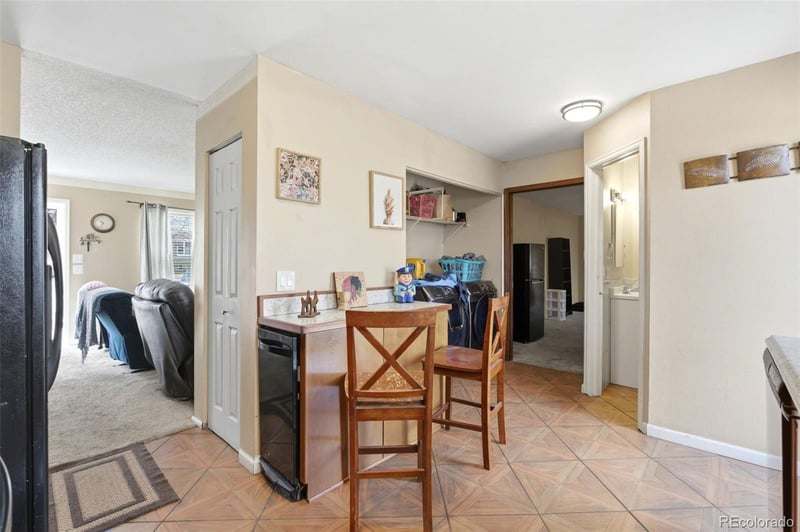 1112 Bahama St, Aurora, CO 80017