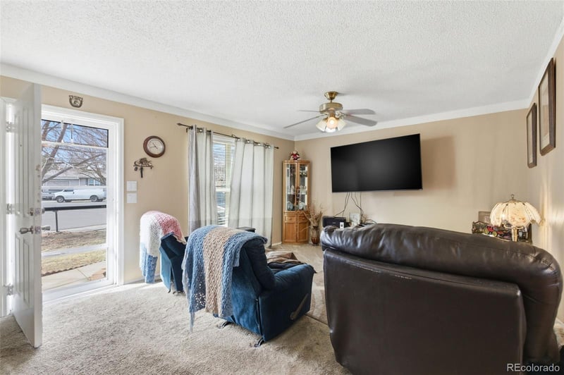 1112 Bahama St, Aurora, CO 80017