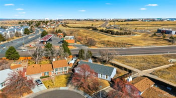 1112 Bahama St, Aurora, CO 80017
