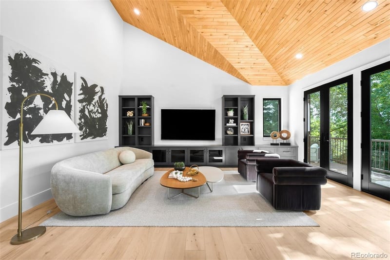 4825 Gaylord St, Englewood, CO 80113