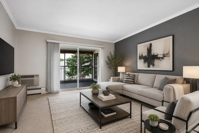 715 Clinton St #2B, Denver, CO 80247