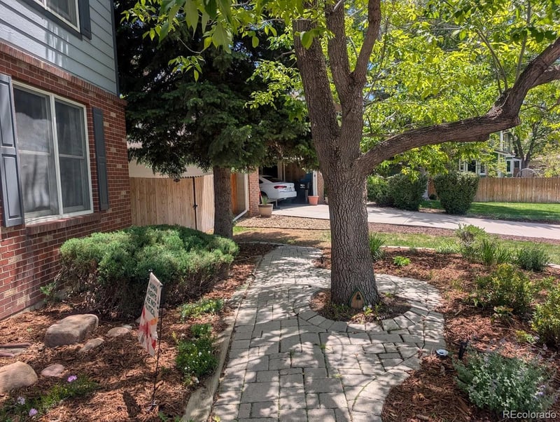 12469 Harvard Dr, Aurora, CO 80014