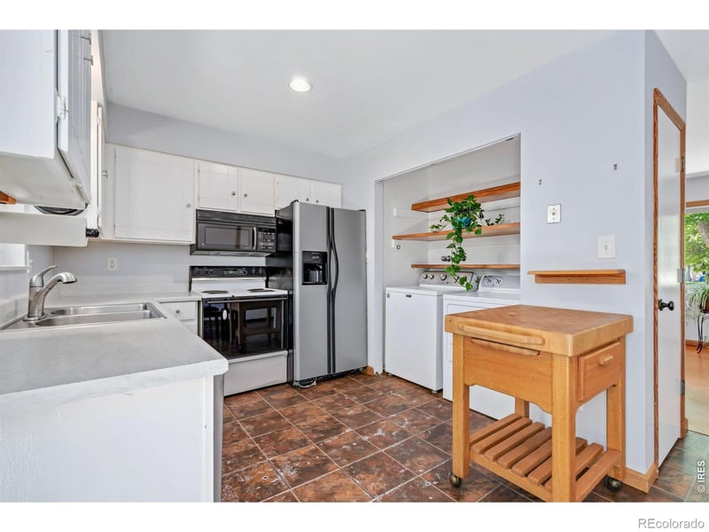 404 Irish Dr, Fort Collins, CO 80521