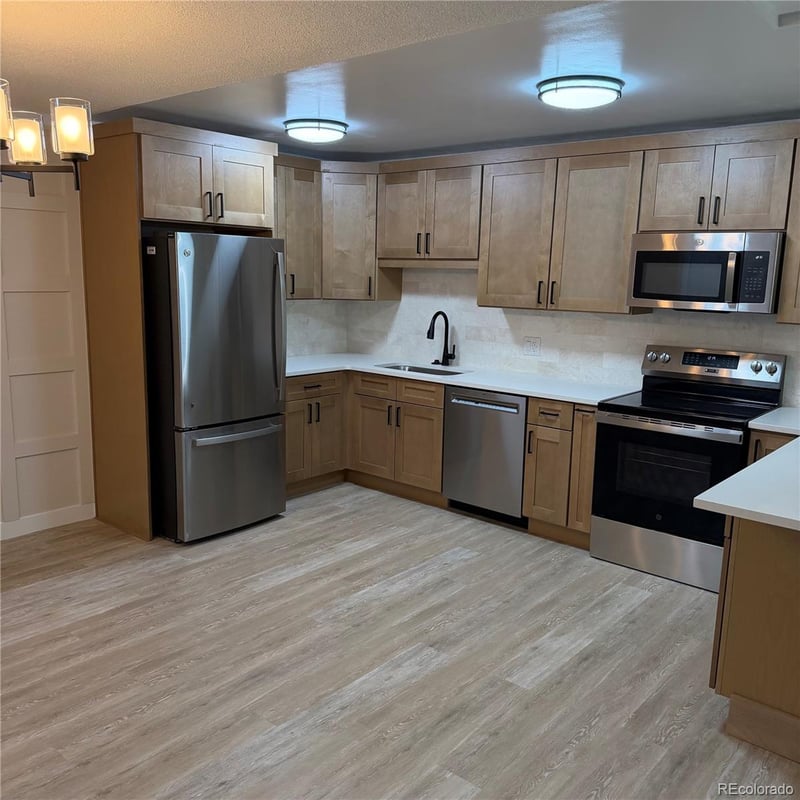 605 Alton Way #3C, Denver, CO 80247