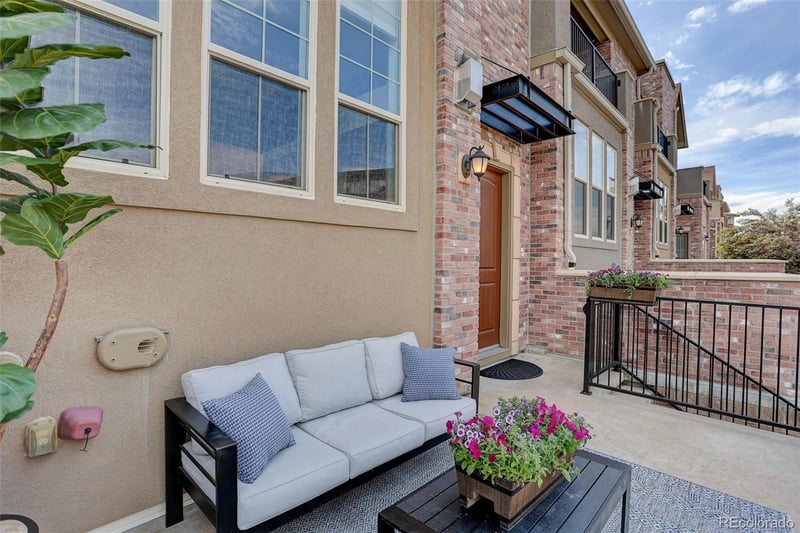 9365 Dorchester St #B, Highlands Ranch, CO 80129