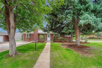 408 Scranton St, Aurora, CO 80011