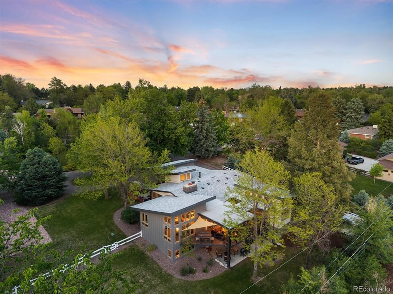 6 Bradbury Ln, Littleton, CO 80120
