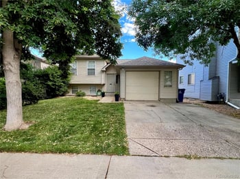 19034 Carmel Cir, Aurora, CO 80011