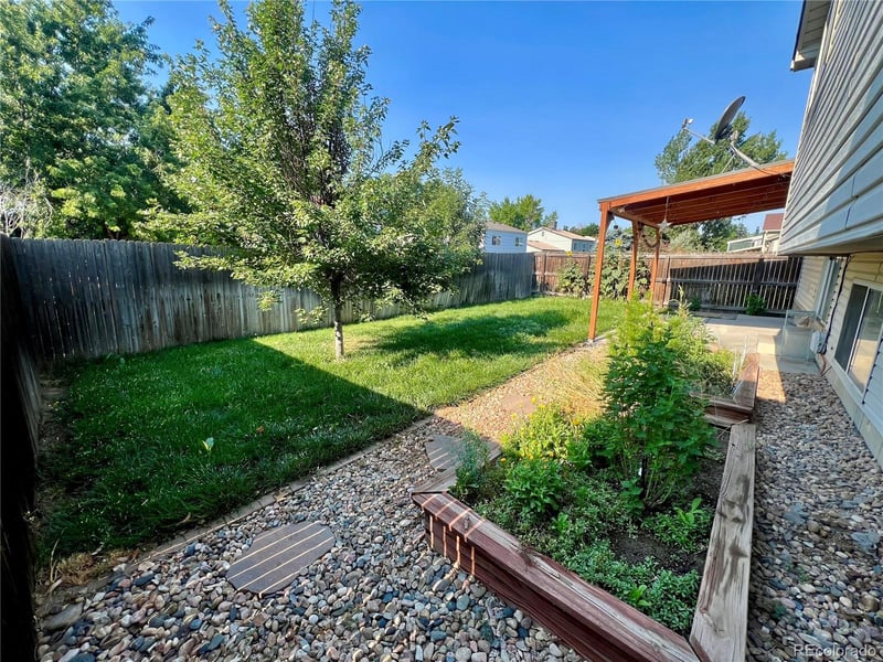 19034 Carmel Cir, Aurora, CO 80011