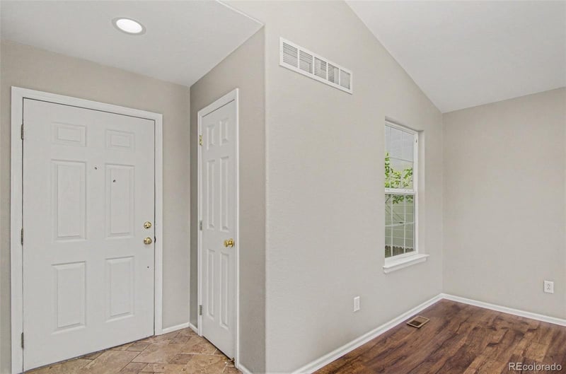 8150 Mobile Way, Englewood, CO 80112