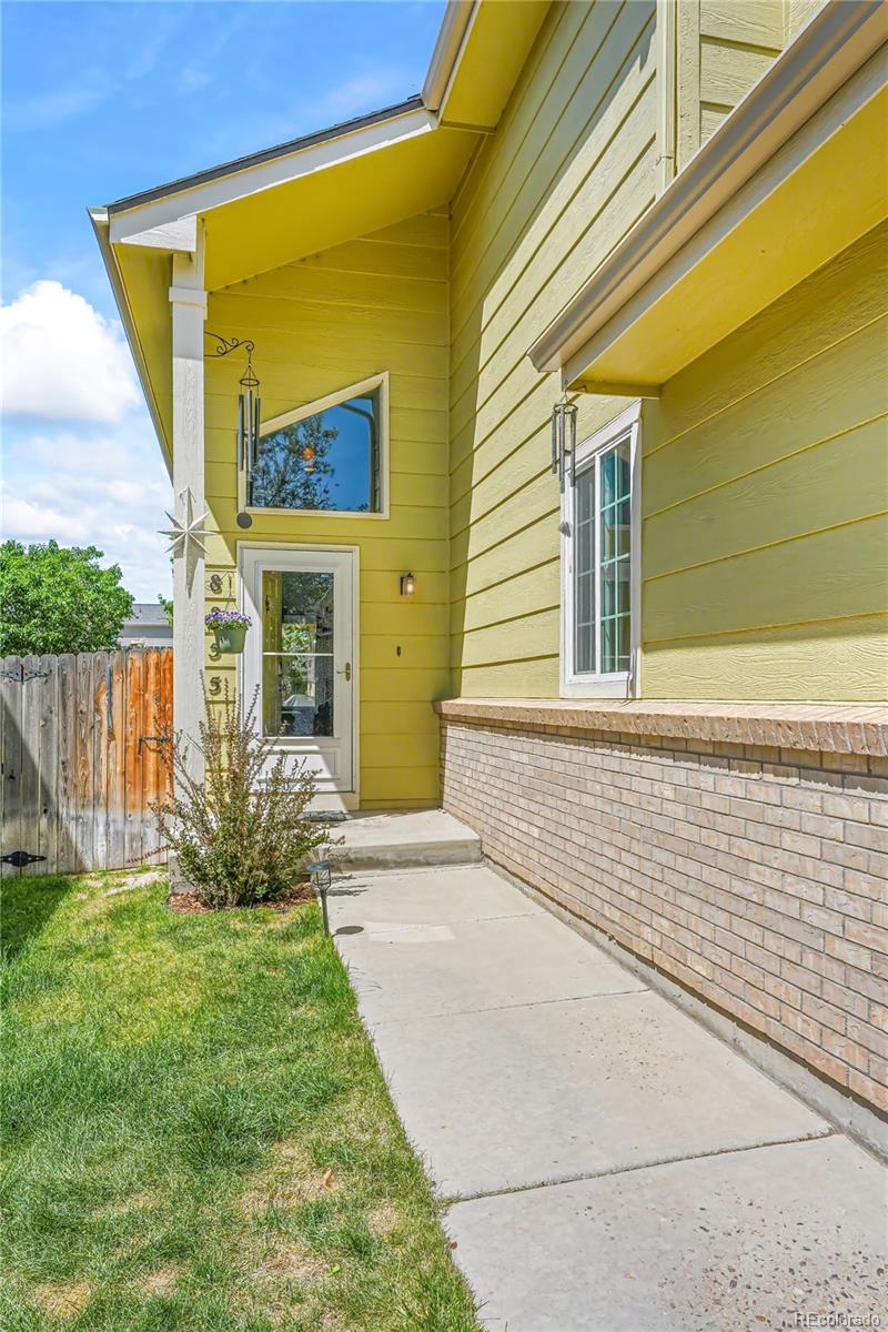 8855 Cloverleaf Cir, Parker, CO 80134