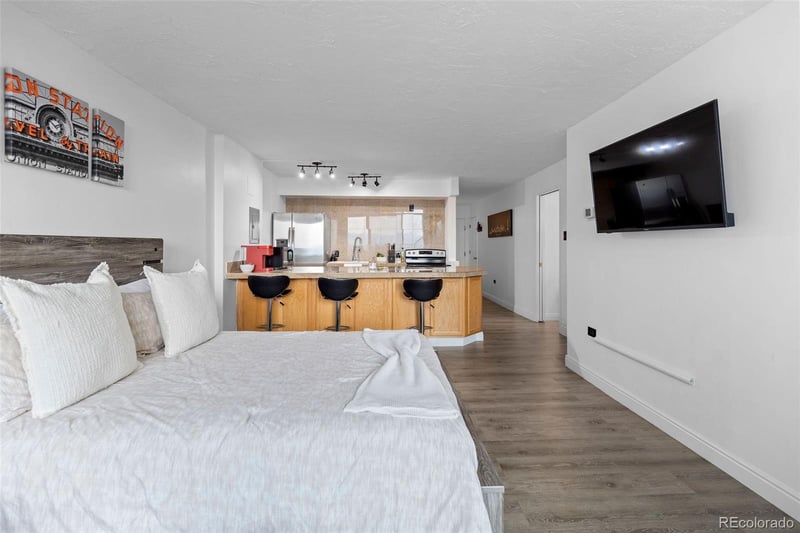1020 15th St #28 B, Denver, CO 80202