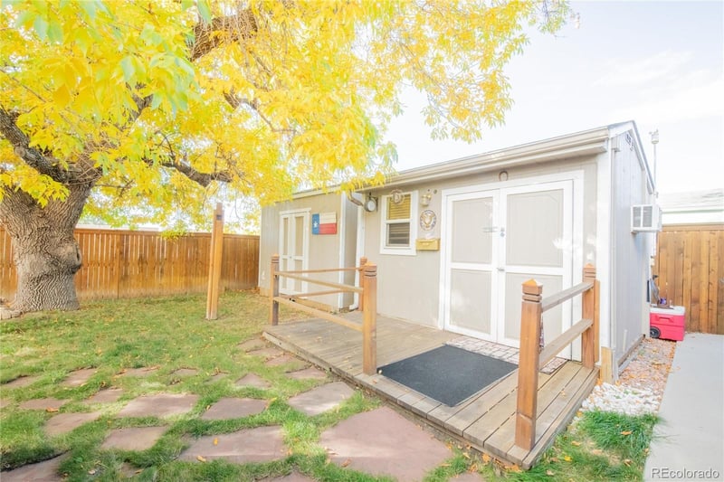 840 Essex Dr, Denver, CO 80229