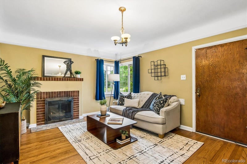 1718 Newport St, Denver, CO 80220