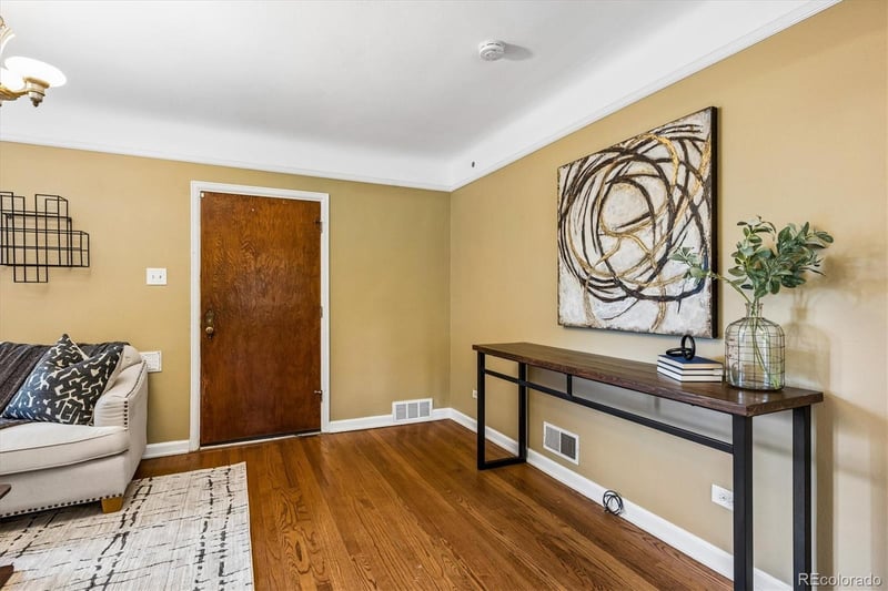 1718 Newport St, Denver, CO 80220