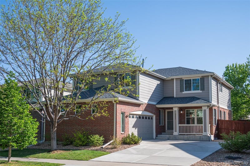 24643 Whitaker Dr, Aurora, CO 80016