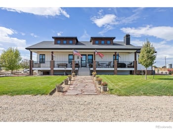 9200 Meadow Farms Dr, Milliken, CO 80543