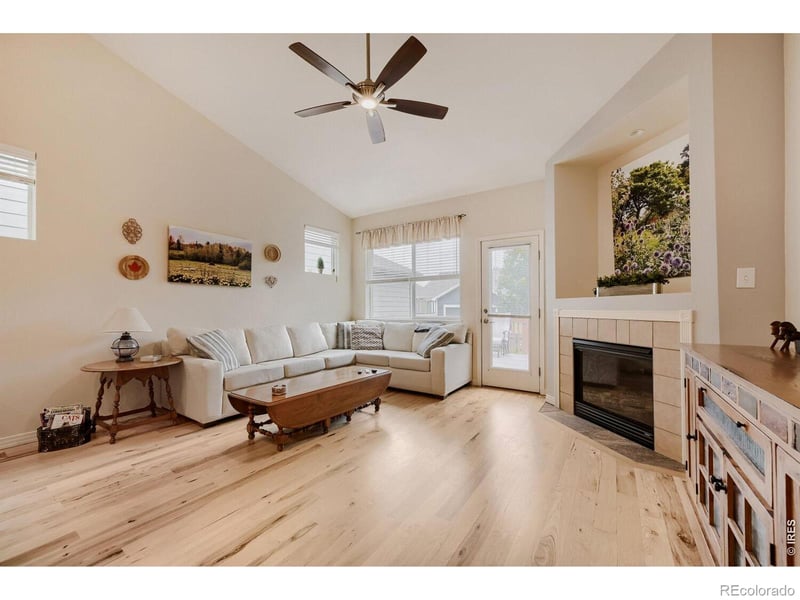 537 Peregrine Cir, Longmont, CO 80504
