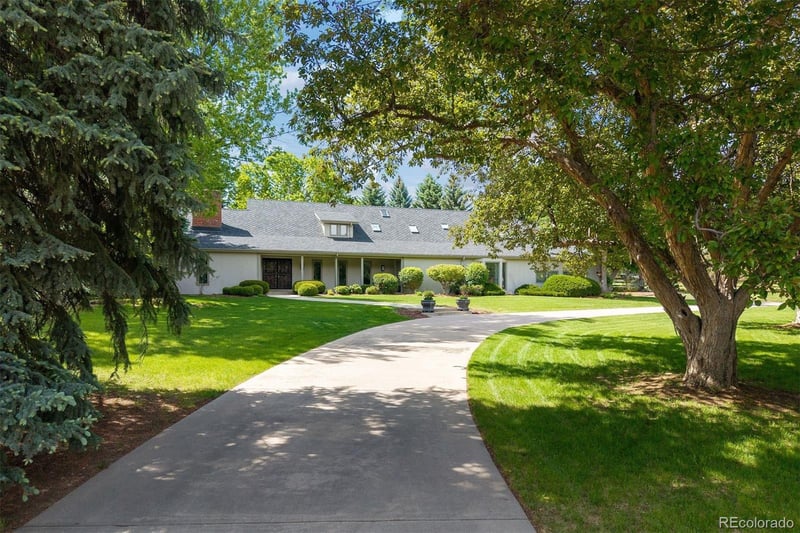 3 Tamarac Ln, Englewood, CO 80113