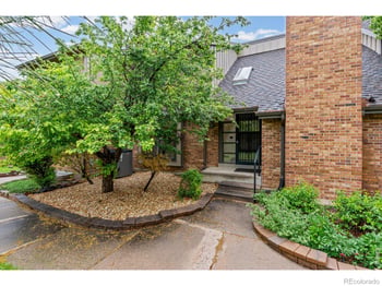 8018 Phillips Cir, Centennial, CO 80112