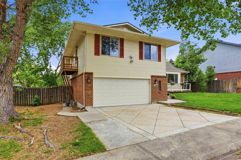 2425 S Ellis St, Lakewood, CO 80228