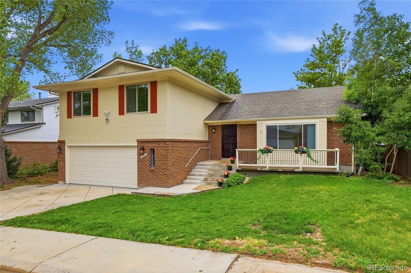 2425 S Ellis St, Lakewood, CO 80228